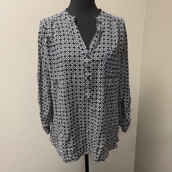 Cato Navy White Print Blouse 18/20W Boho Career Casual Roll Sleeve Top - Picture 2 of 10